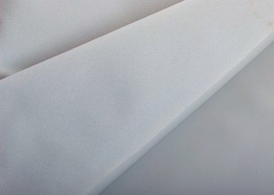 Ткань Caress Vinyl (100% полиэстер с ПВХ покрытием), ширина 220 см, цвет серый, ОТРЕЗ