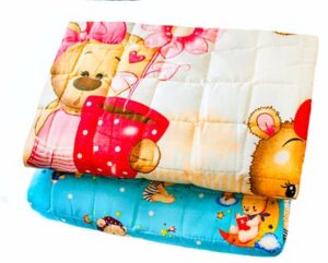 Покрывало детское стёганное 110*140 бязь, двустороннее, цвет голубой мишки/бежевый мишка с бантом