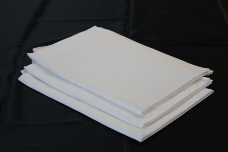 Комплект наволочек бязь отбеленная 60*60-2шт пл.140 (гр/м2)